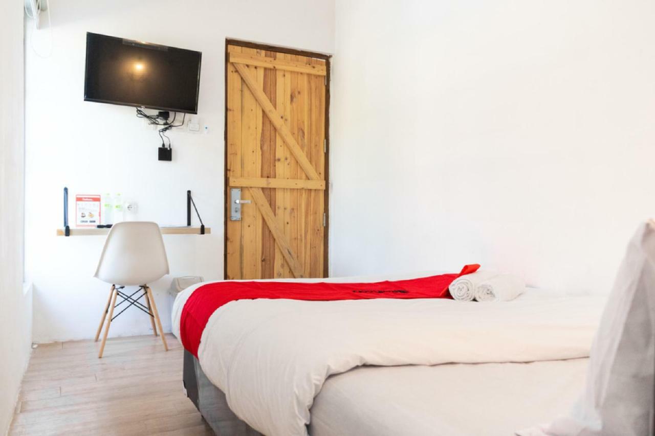 Reddoorz Near Sam Poo Kong 3 Semarang Hotel Kültér fotó